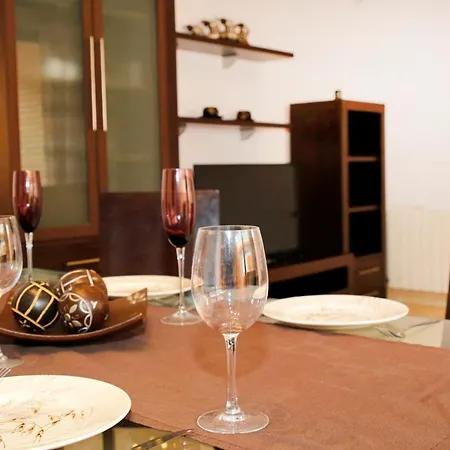 Golf Bungalow With Ac, Pool And Bbq